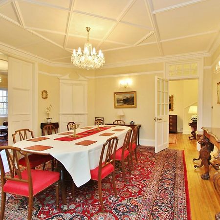 Ramsay Garden - Spacious 3-Bedroom Apartment Next To Edinburgh Castle Exterior foto