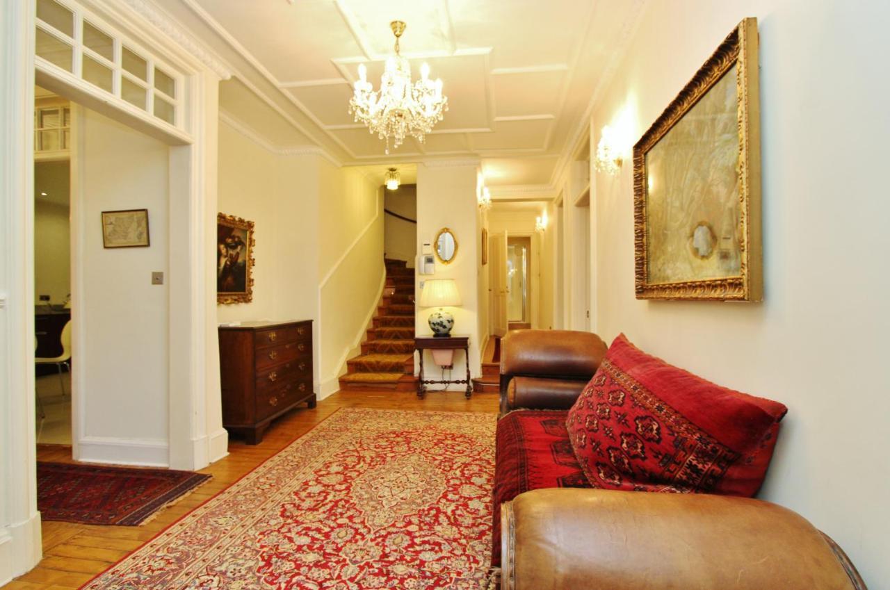Ramsay Garden - Spacious 3-Bedroom Apartment Next To Edinburgh Castle Exterior foto