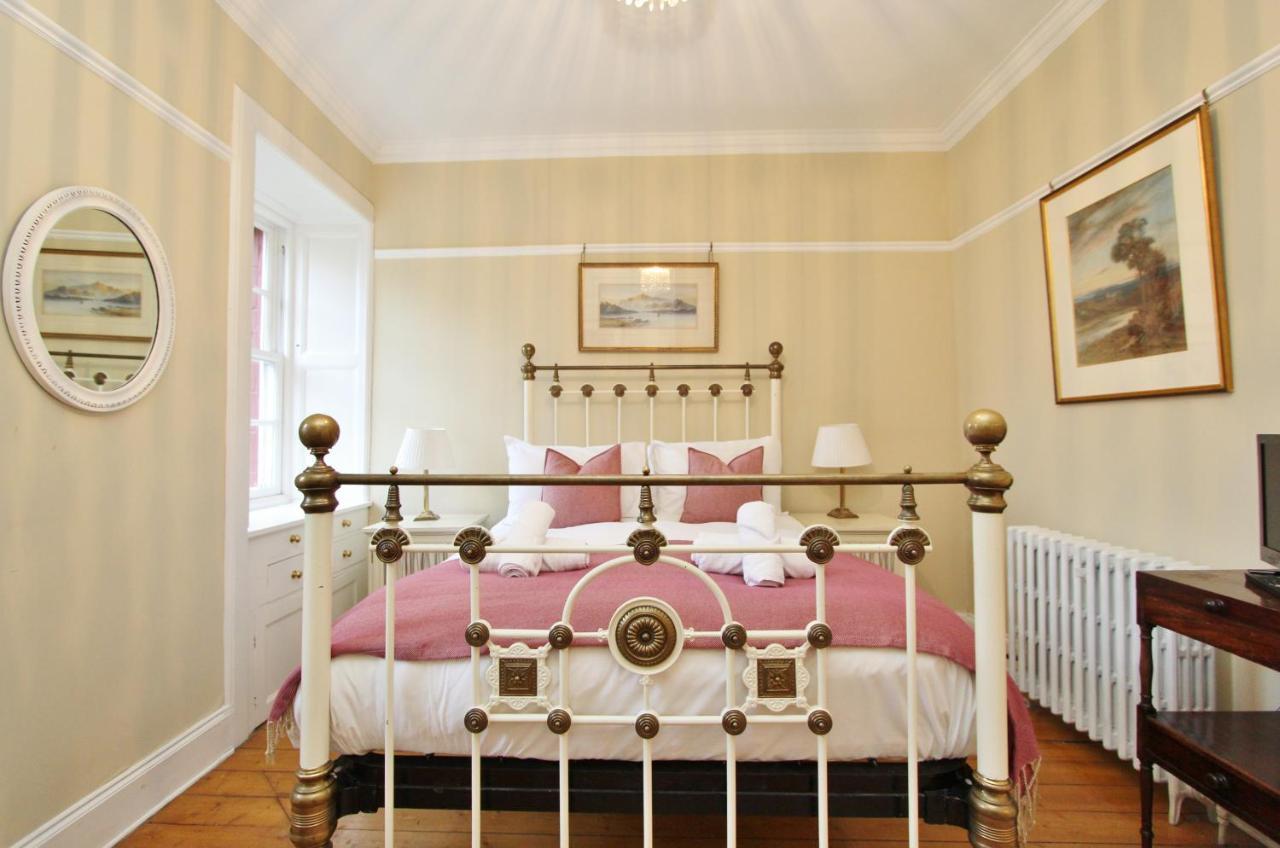 Ramsay Garden - Spacious 3-Bedroom Apartment Next To Edinburgh Castle Exterior foto
