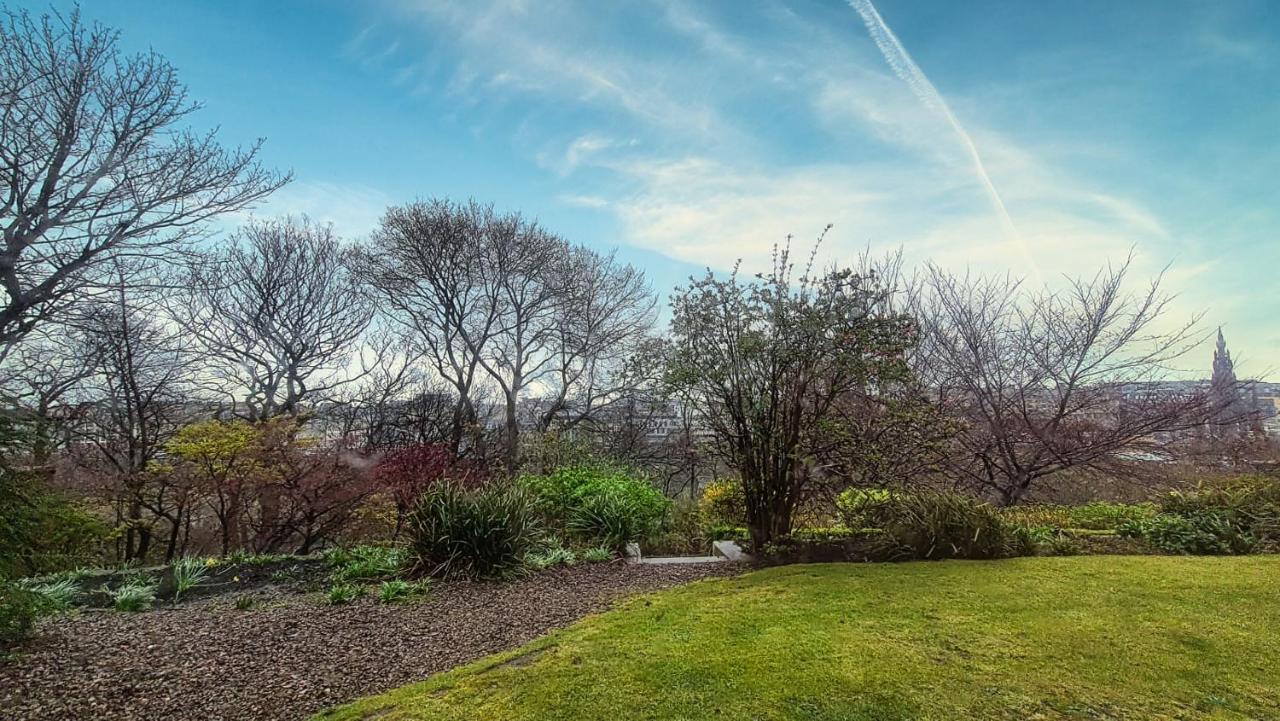 Ramsay Garden - Spacious 3-Bedroom Apartment Next To Edinburgh Castle Exterior foto