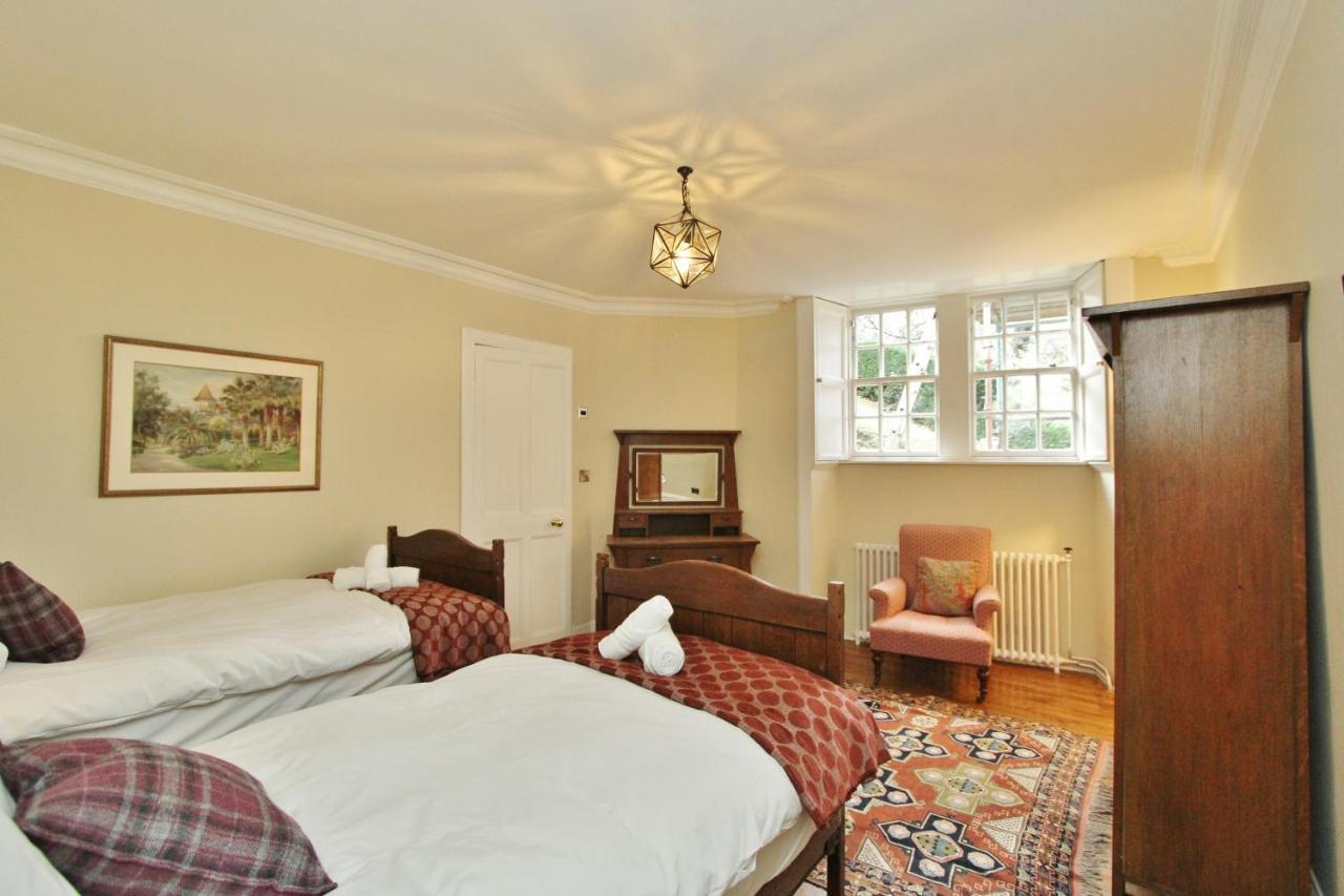 Ramsay Garden - Spacious 3-Bedroom Apartment Next To Edinburgh Castle Exterior foto